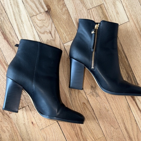 Michael Kors Black Heeled Boots with Gold Zipper - Picture 6 of 8